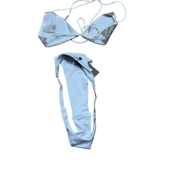 Chic the lebel.  Silver and White Minimalist Bikini Set - Picture 5 of 6